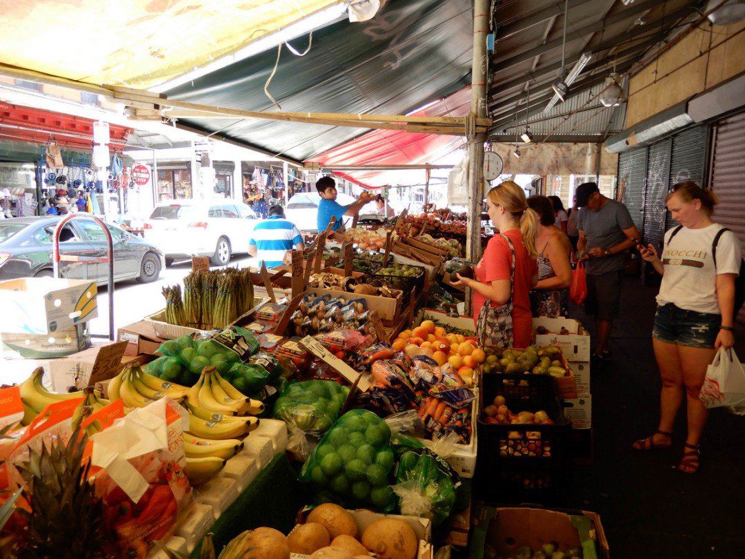 italian market5007416825660602935..jpg